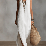 Vestido maxi branco sem mangas com decote em V