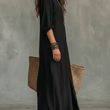 Vestido maxi boémio negro com botões na parte da frente