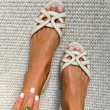Camilla | Sandálias Trançadas Creme Elegante