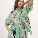 CONJUNTO CAMISA E CALÇÕES ESTAMPADO TROPICAL