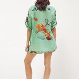 CONJUNTO CAMISA E CALÇÕES ESTAMPADO TROPICAL