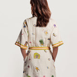 MINIVESTIDO COM ESTAMPADO GRÁFICO VINTAGE E CINTO DE ATAR