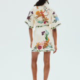 VESTIDO CAMISEIRO COM ESTAMPADO FLORAL E LAÇO NA CINTURA