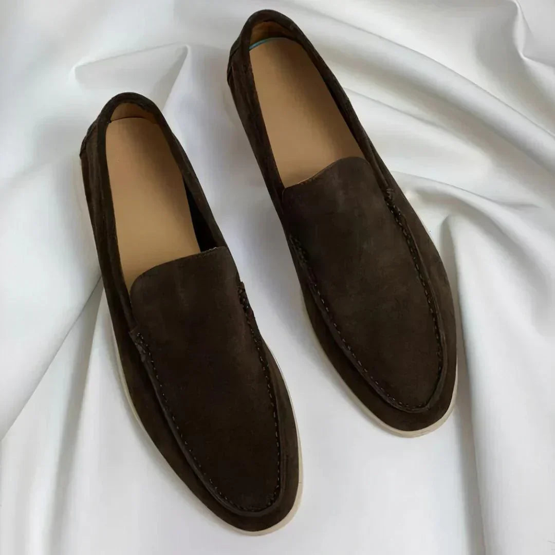 Luigi | Mocassins elegantes em camurça