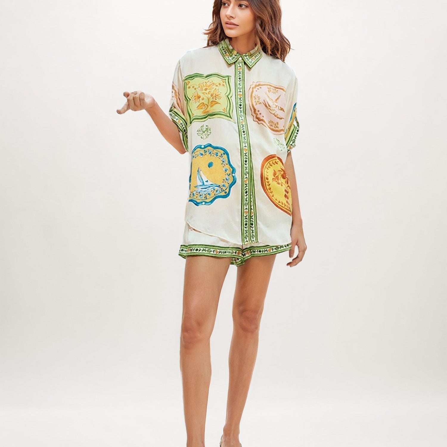 CONJUNTO DE DUAS PEÇAS COM ESTAMPADO