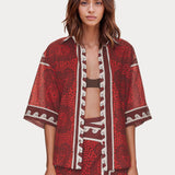 CONJUNTO DE DUAS PEÇAS COM ESTAMPADO TRIBAL