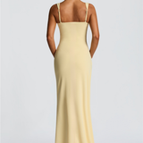 VESTIDO COMPRIDO ACETINADO COM DECOTE QUADRADO E ABERTURA