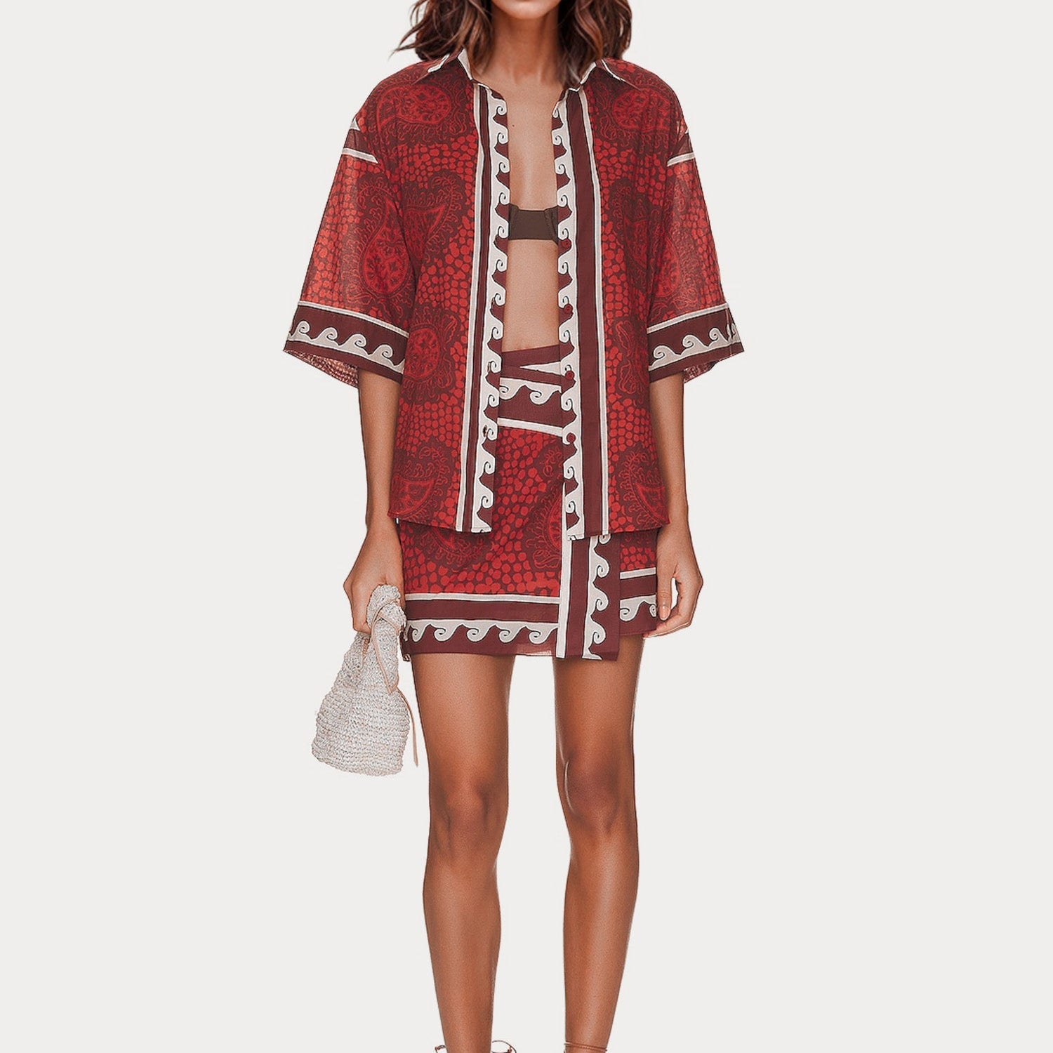 CONJUNTO DE DUAS PEÇAS COM ESTAMPADO TRIBAL