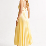 VESTIDO MIDI PLISSADO COM DECOTE CRUZADO