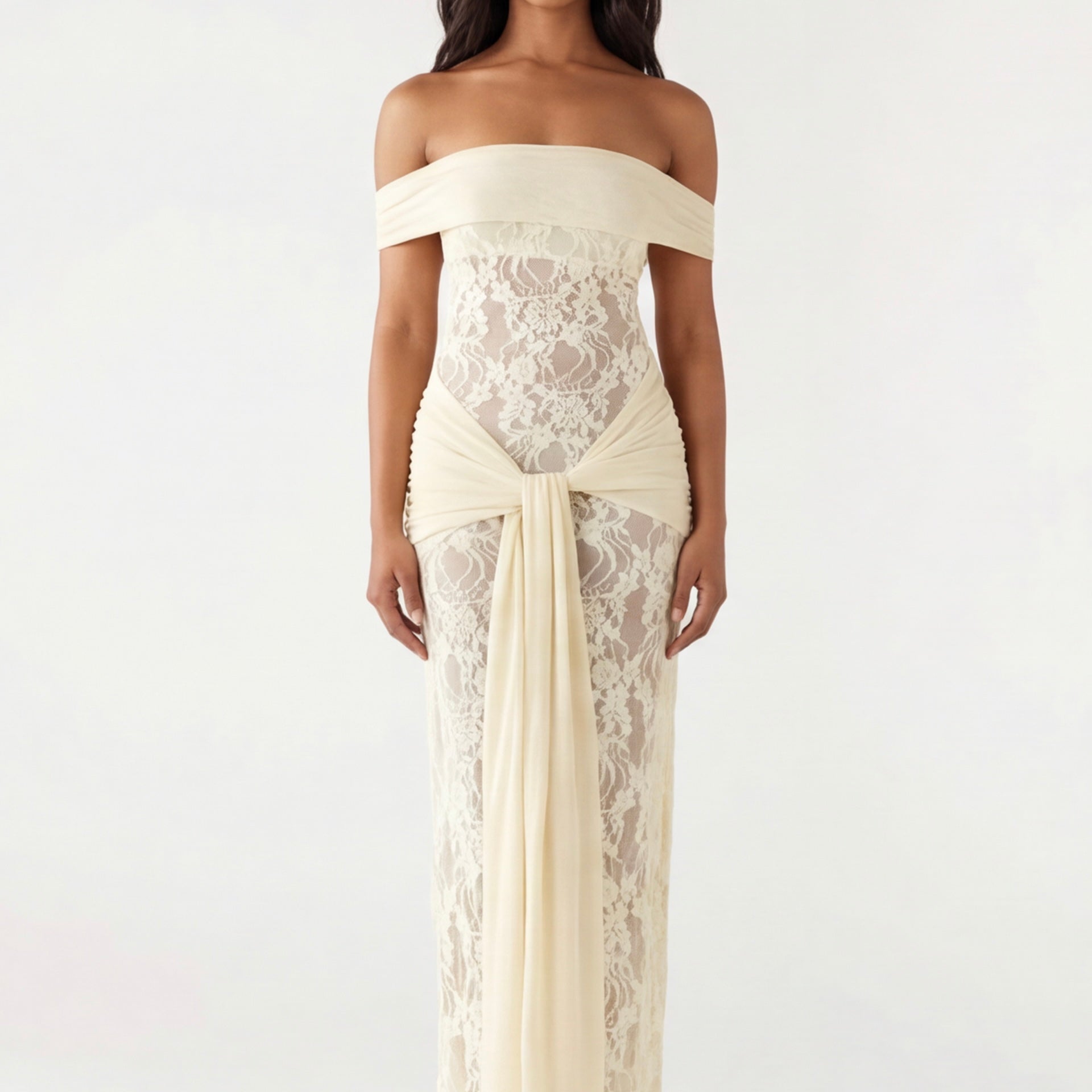 VESTIDO COMPRIDO DE RENDA DRAPEADO