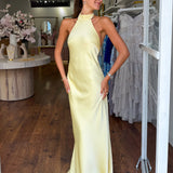 ZEYNEP | Elegante Maxi Vestido de Cetim com Decote Halter