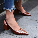 Wynn - Sapatos de salto com ponta larga