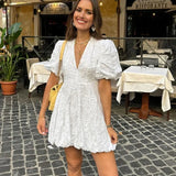 VESTIDO MINI BORDADO MANGA ABALOADA