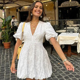VESTIDO MINI BORDADO MANGA ABALOADA