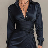 Marielle™ | Vestido mini satinado com detalhe de laço
