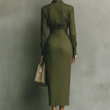 Noëlle™ | Vestido maxi em verde militar