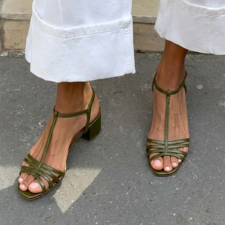 Allegra | Sandálias Douradas Elegância Diária