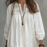 Vestido maxi branco boémio com bordado de flores e mangas balão