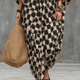 Vestido maxi caftão de inspiração boémia com bolinhas e corte solto