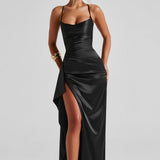 VESTIDO COMPRIDO ACETINADO COM ABERTURA