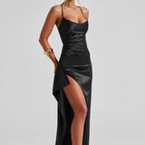 VESTIDO COMPRIDO ACETINADO COM ABERTURA